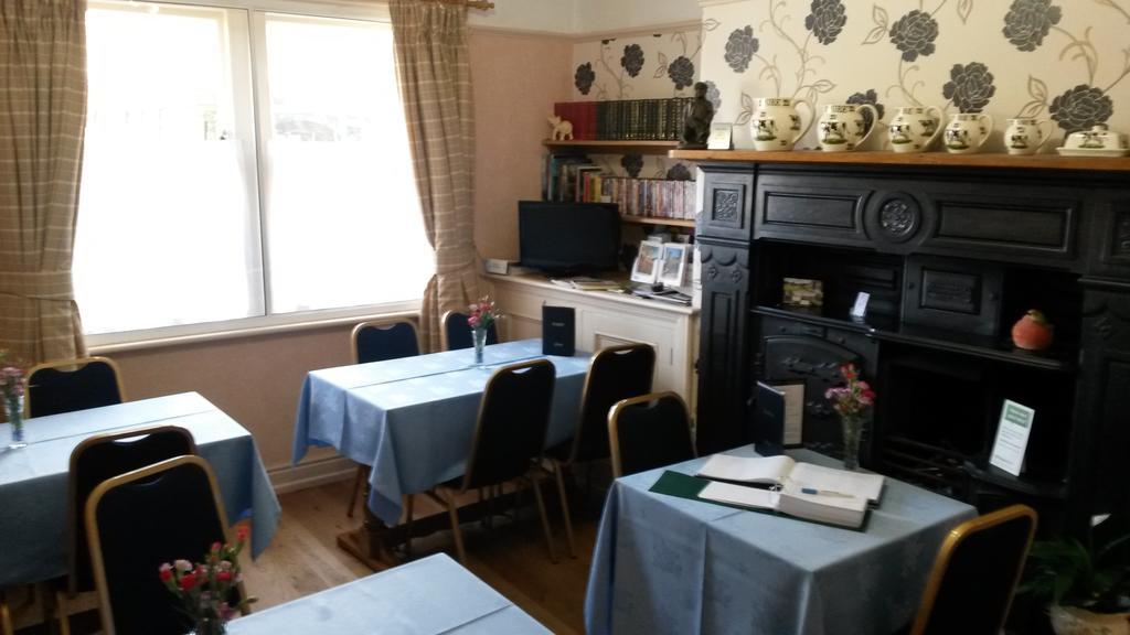 Lyndale Guest House 페이틀리브리지 외부 사진